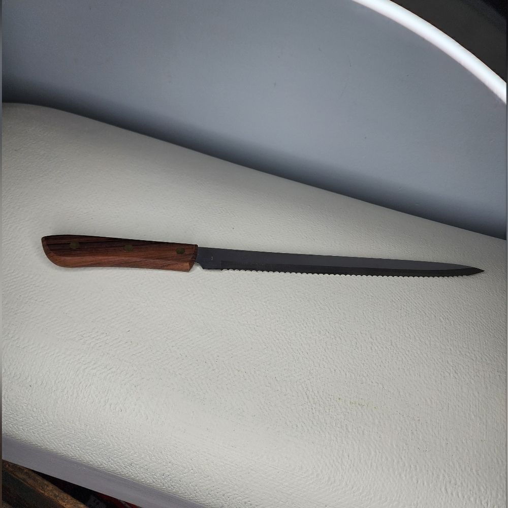 Rogers Vintage Serrated Bread Stainless Steel Knife Japan Wood Handle PointedTip